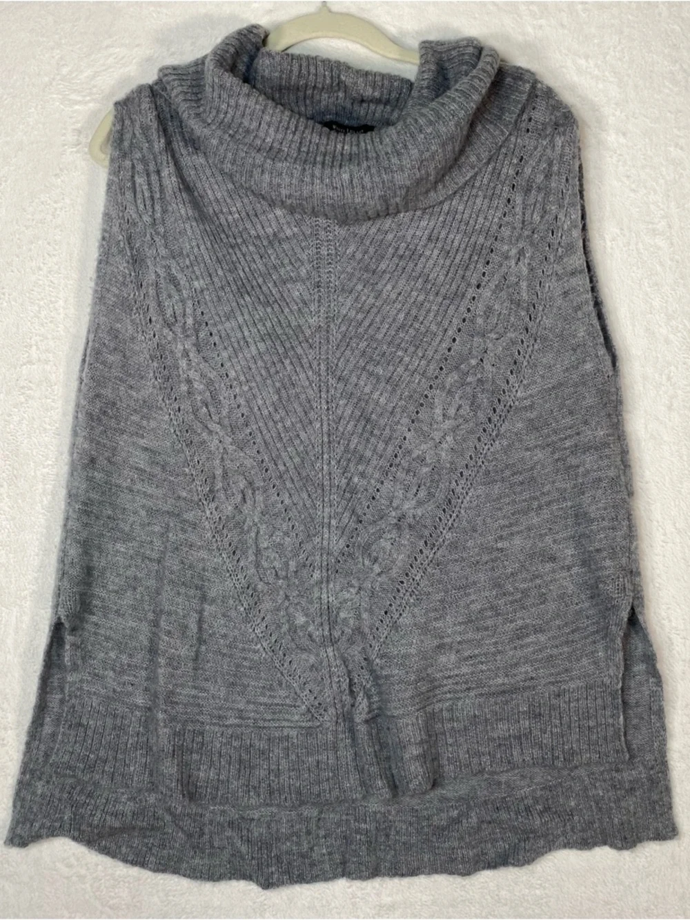 White House Black Market Gray Wool Blend Cable Knit‎ Poncho Sweater Sz S Preppy
